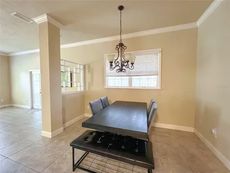 9048 SW 76th Avenue Gainesville FL 32608