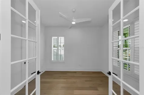2550 Dartmouth Avenue N St Petersburg FL 33713