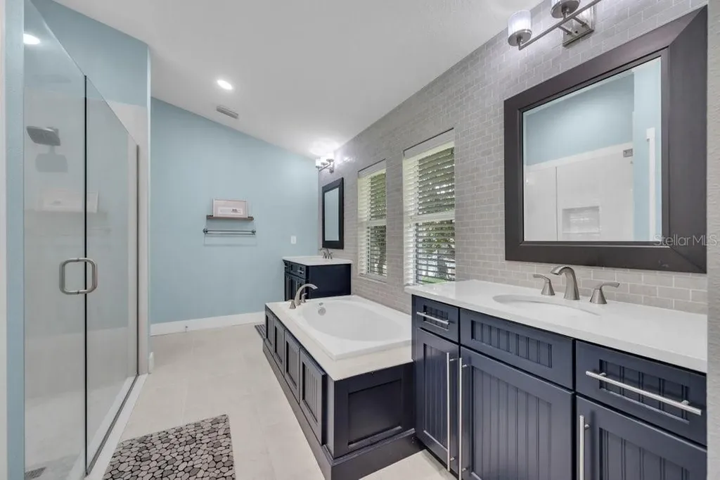 15531 Starling Crossing Drive Lithia FL 33547