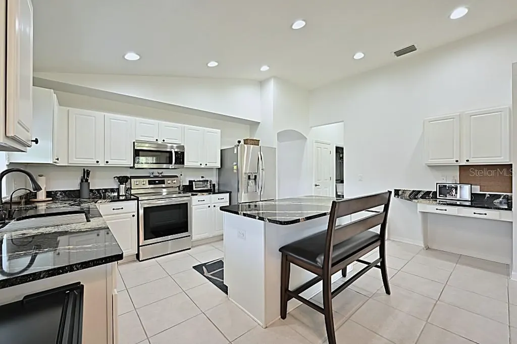 15424 Osprey Glen Drive Lithia FL 33547