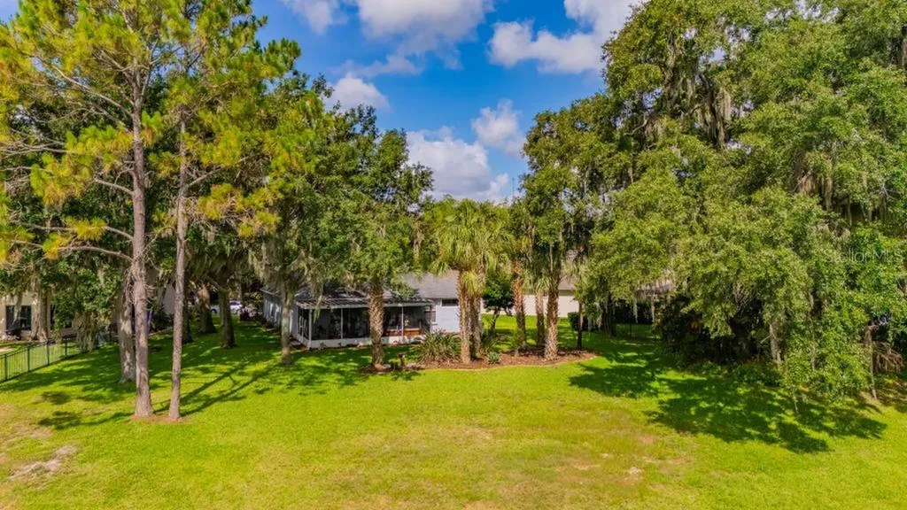 15424 Osprey Glen Drive Lithia FL 33547