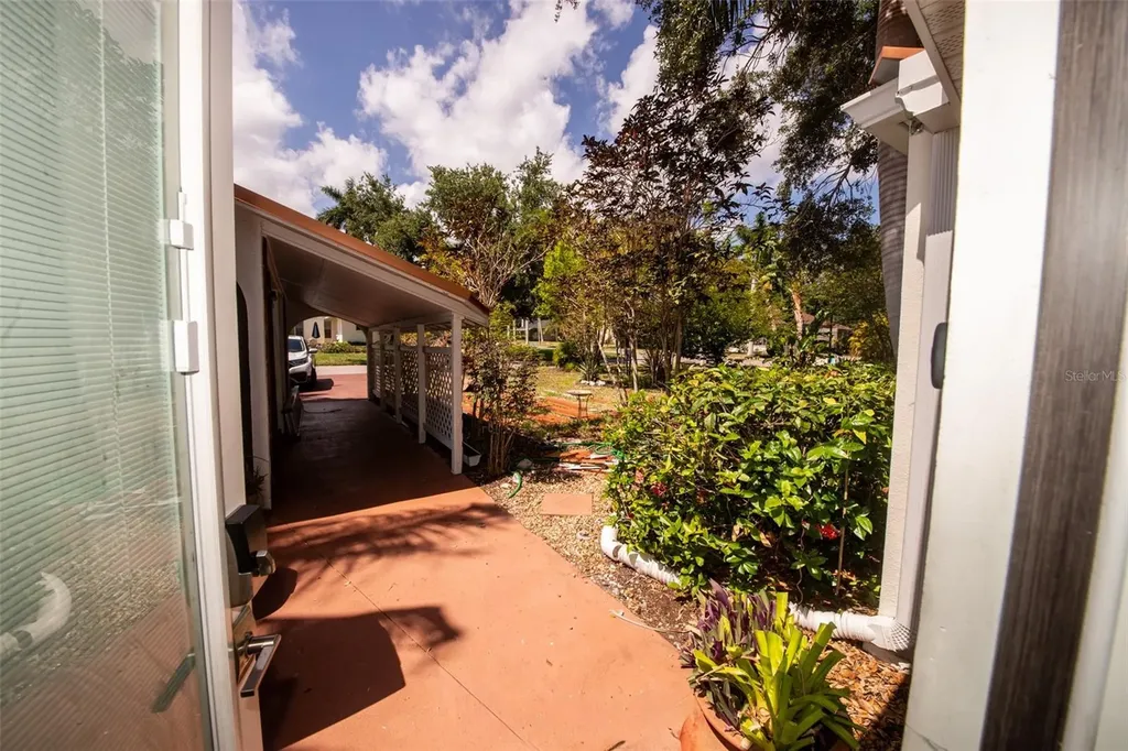 219 24 Street W Bradenton FL 34205