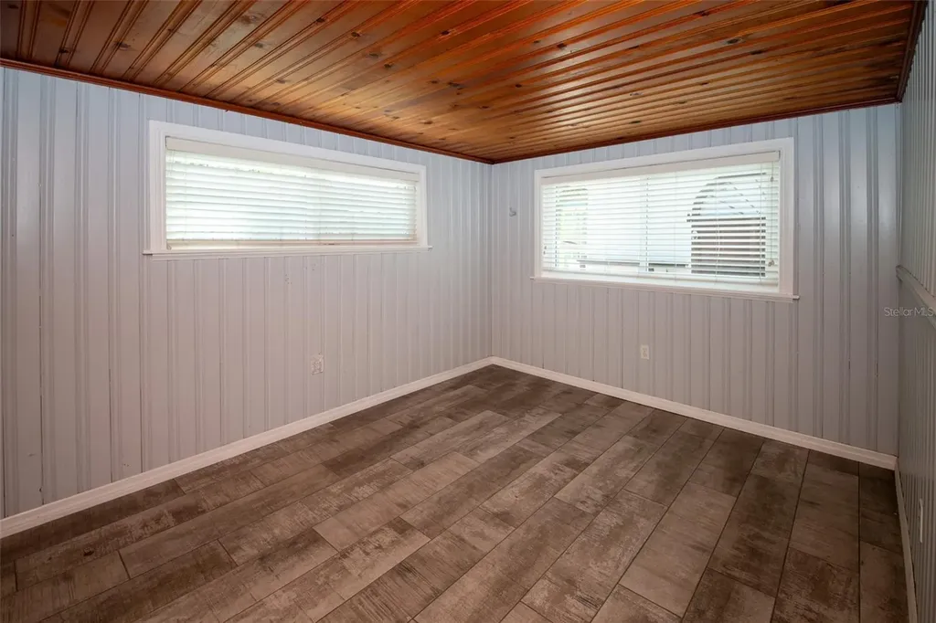 219 24 Street W Bradenton FL 34205