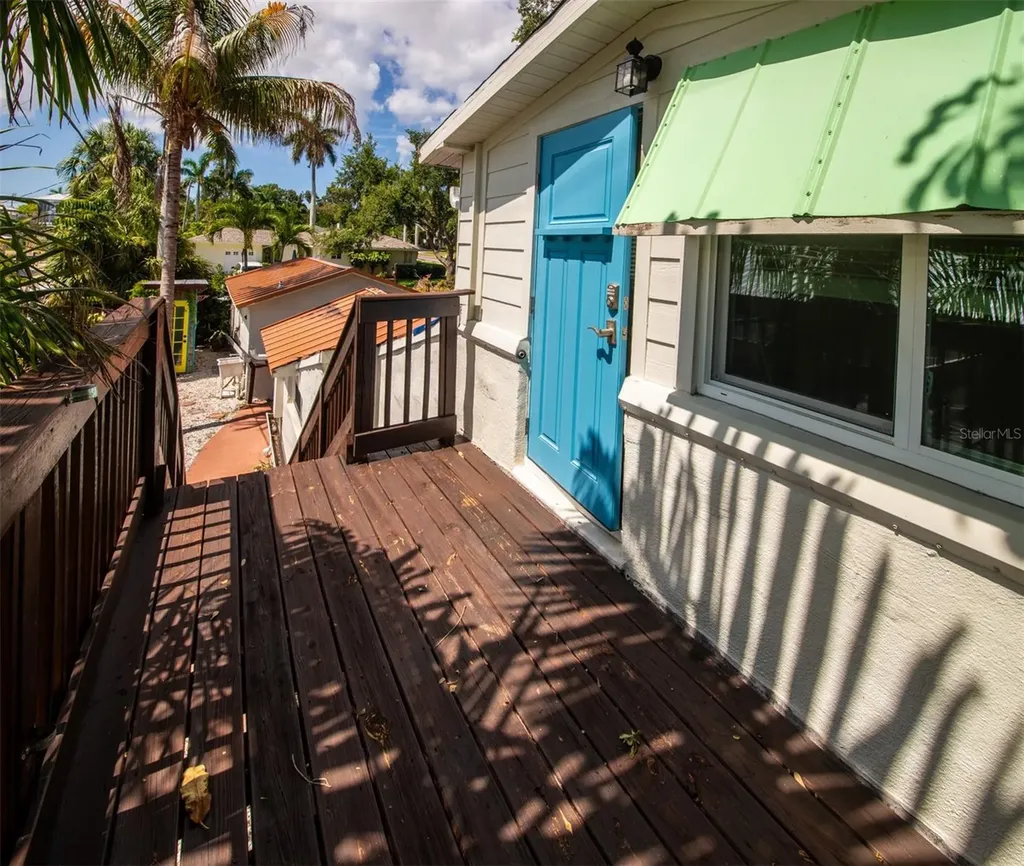 219 24 Street W Bradenton FL 34205