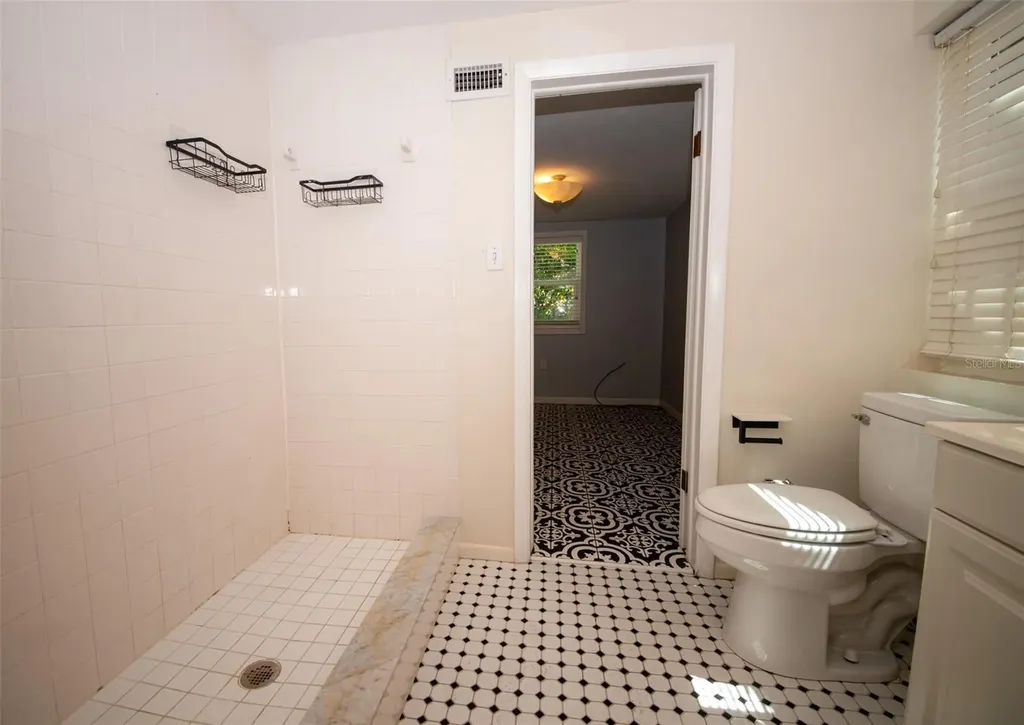 219 24 Street W Bradenton FL 34205