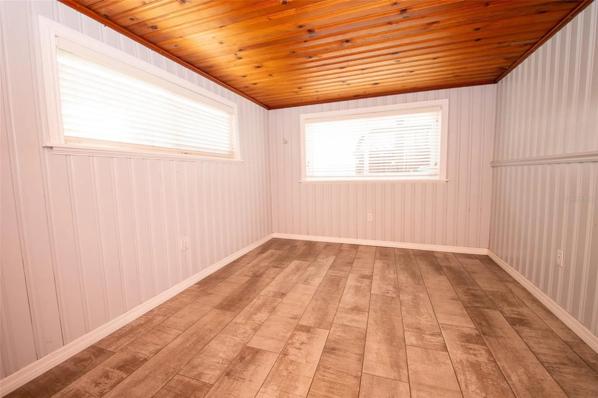 219 24 Street W Bradenton FL 34205