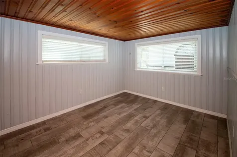 219 24 Street W Bradenton FL 34205