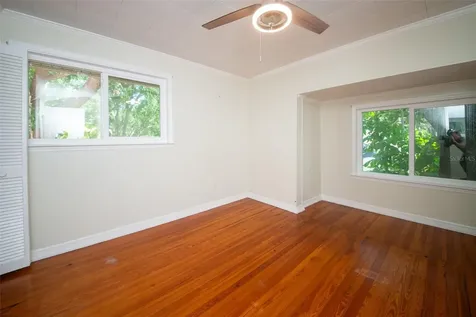 219 24 Street W Bradenton FL 34205