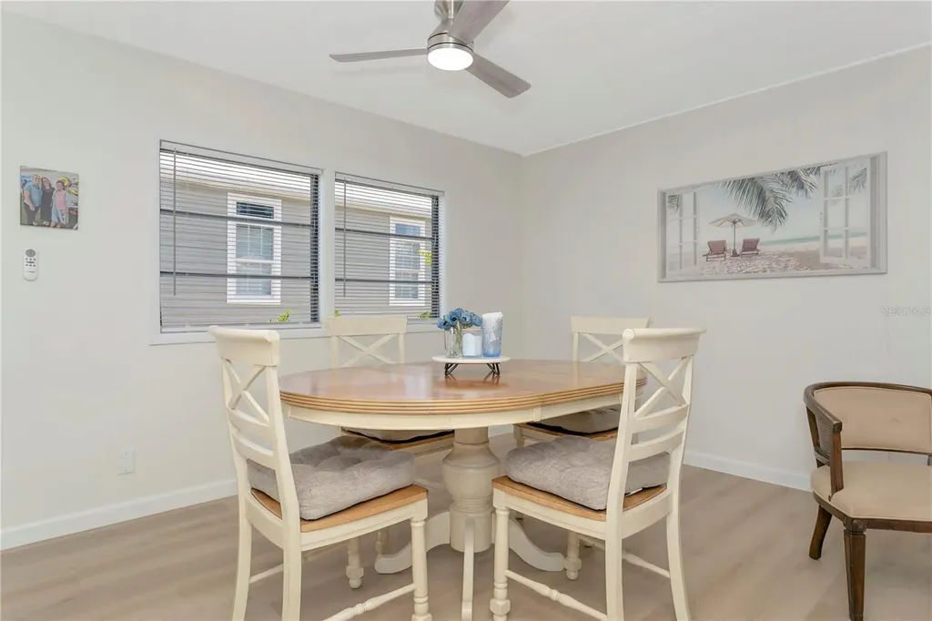 115 White Oak Way Sarasota FL 34237