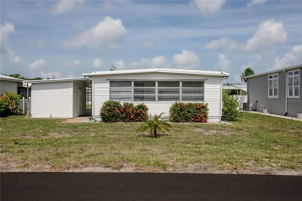 115 White Oak Way Sarasota FL 34237