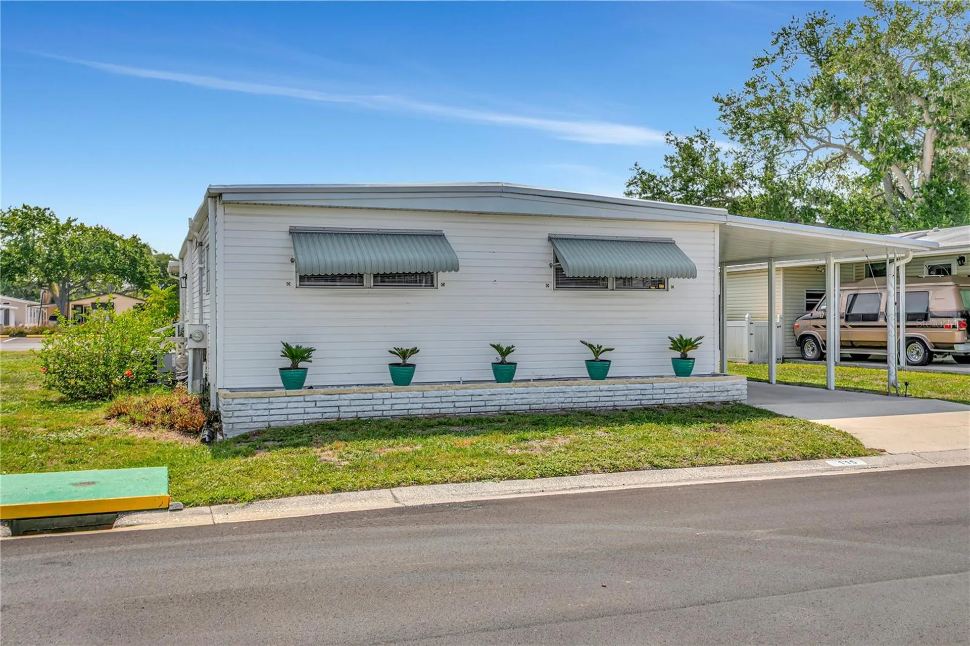 115 White Oak Way Sarasota FL 34237