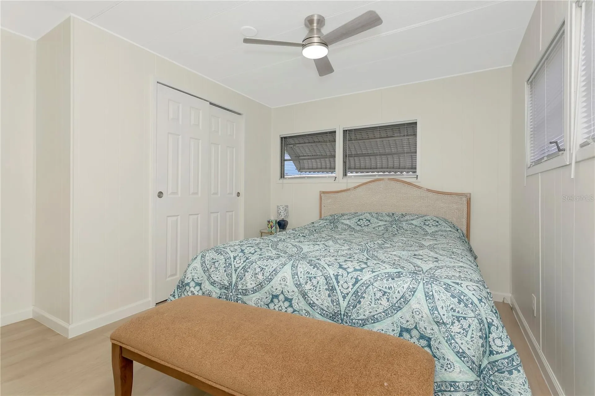 115 White Oak Way Sarasota FL 34237