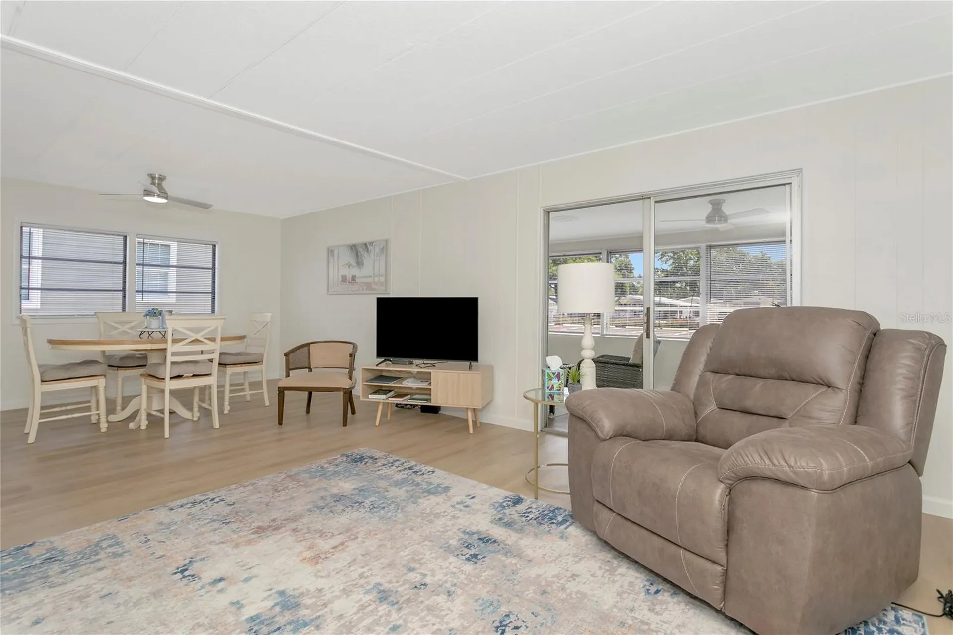 115 White Oak Way Sarasota FL 34237