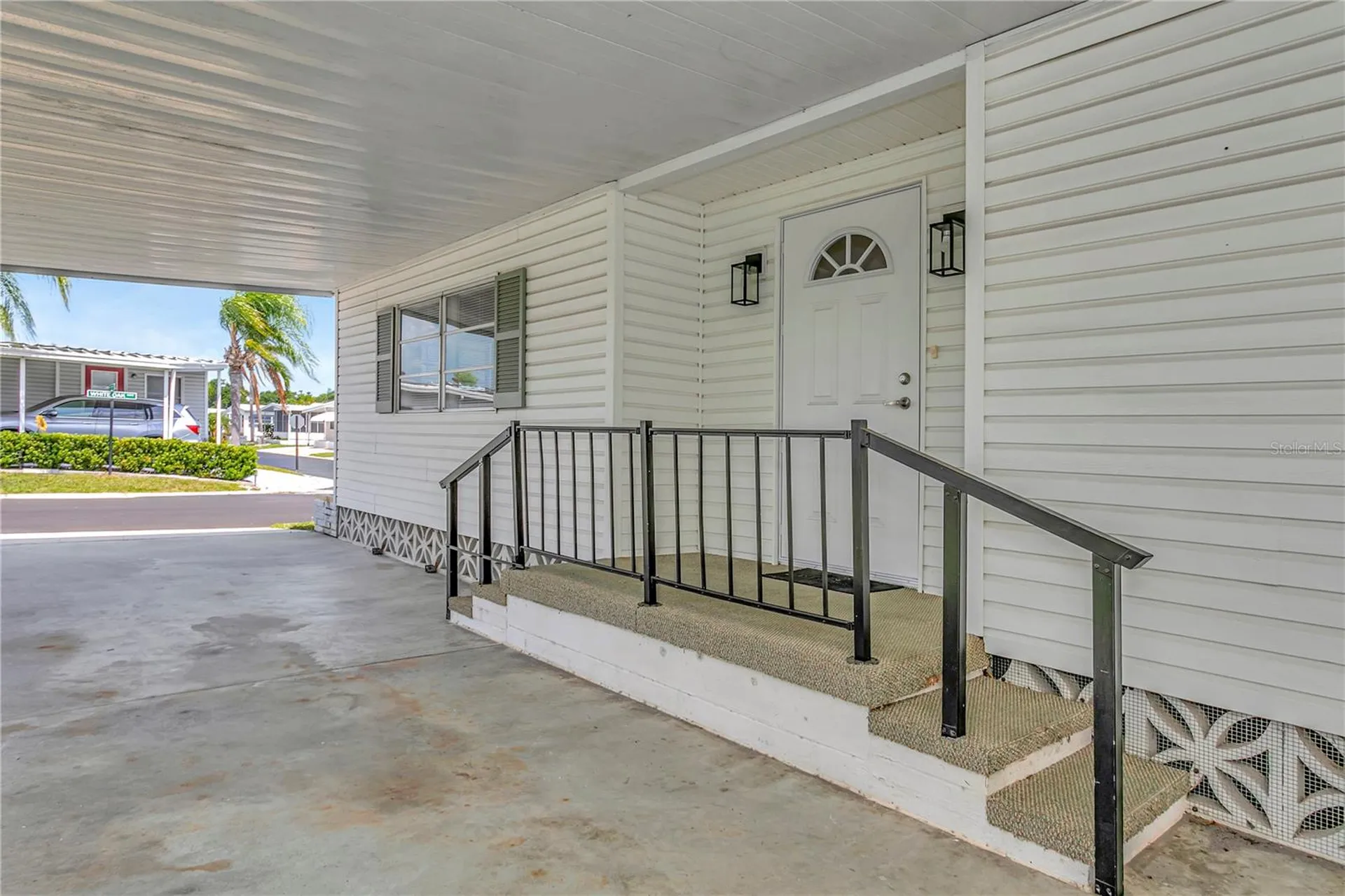 115 White Oak Way Sarasota FL 34237