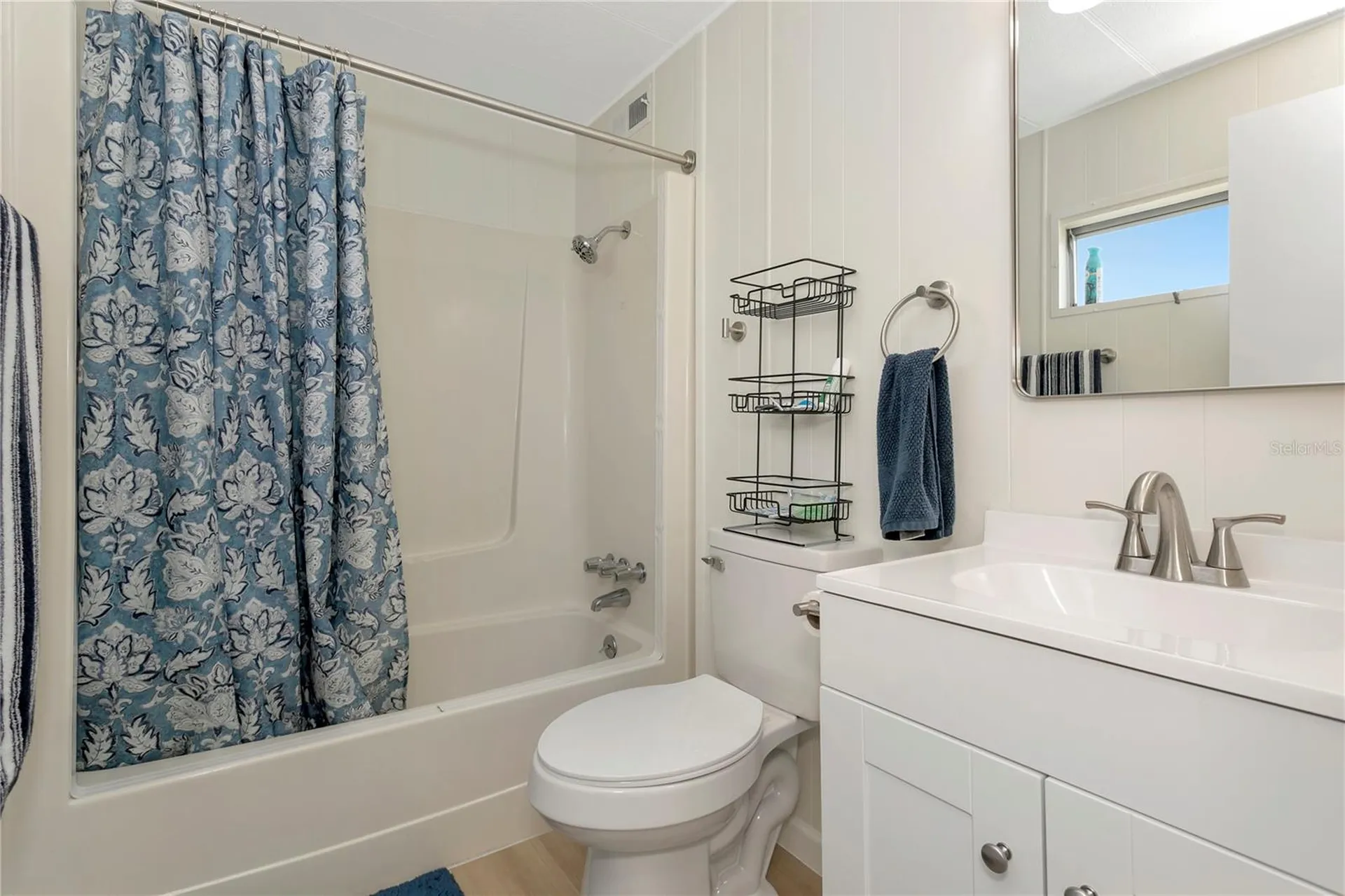 115 White Oak Way Sarasota FL 34237