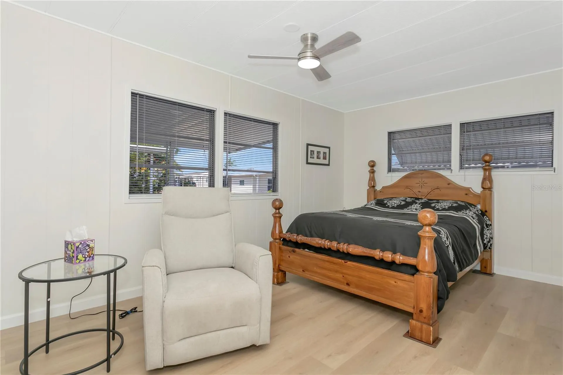 115 White Oak Way Sarasota FL 34237