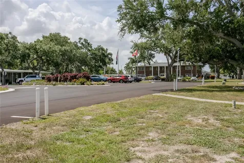 115 White Oak Way Sarasota FL 34237