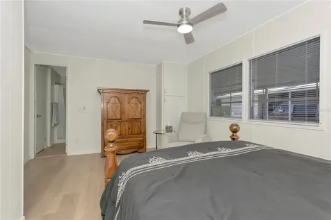 115 White Oak Way Sarasota FL 34237