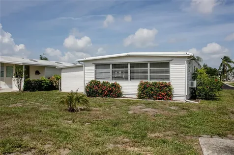 115 White Oak Way Sarasota FL 34237