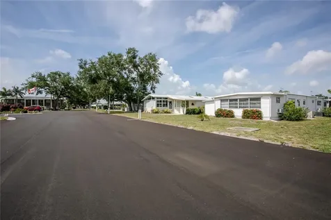 115 White Oak Way Sarasota FL 34237
