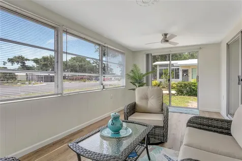 115 White Oak Way Sarasota FL 34237