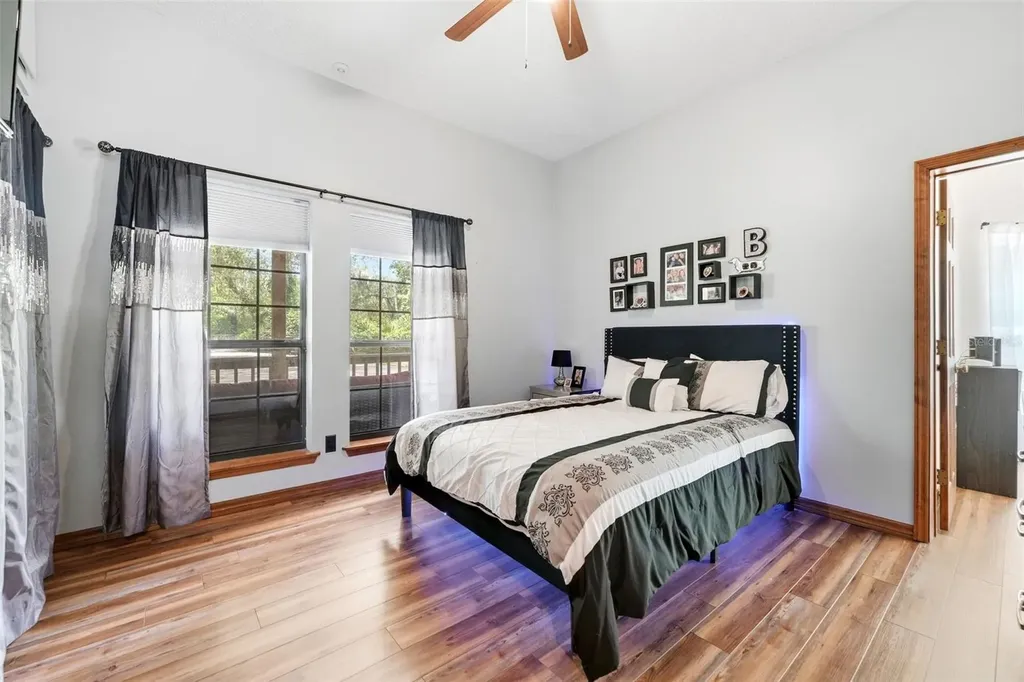 381 N Jungle Road Geneva FL 32732