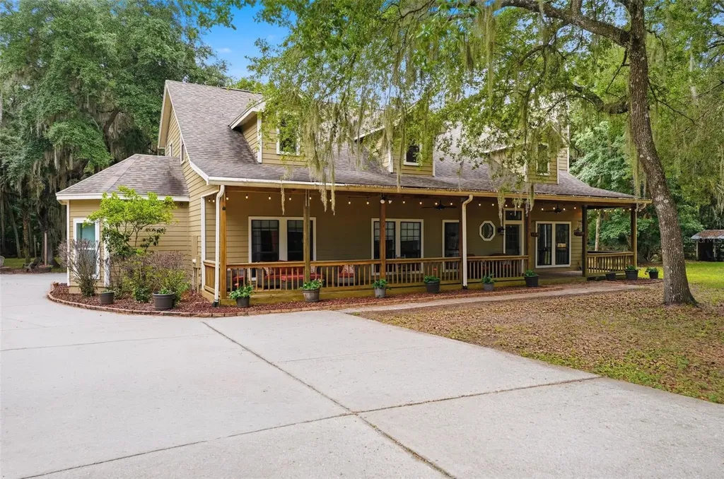 381 N Jungle Road Geneva FL 32732