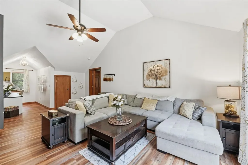 381 N Jungle Road Geneva FL 32732