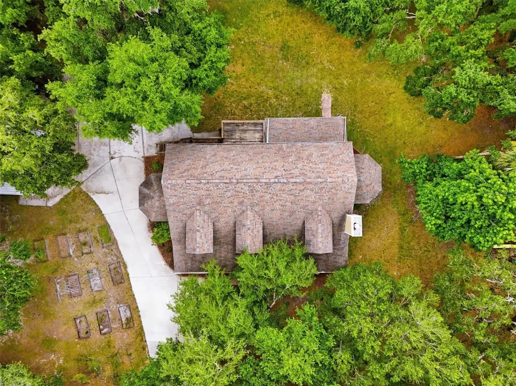 381 N Jungle Road Geneva FL 32732