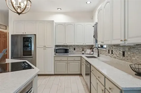 381 N Jungle Road Geneva FL 32732