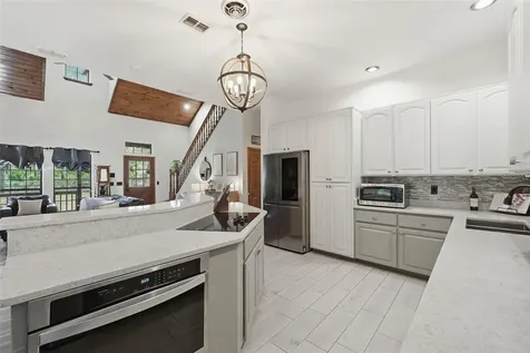 381 N Jungle Road Geneva FL 32732