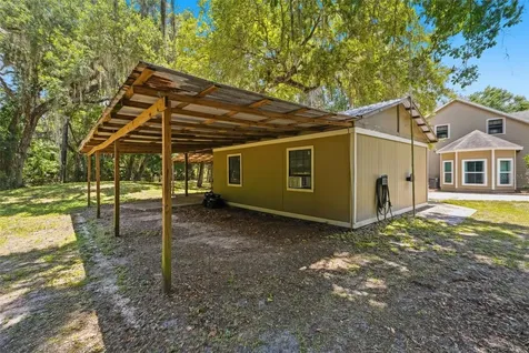 381 N Jungle Road Geneva FL 32732