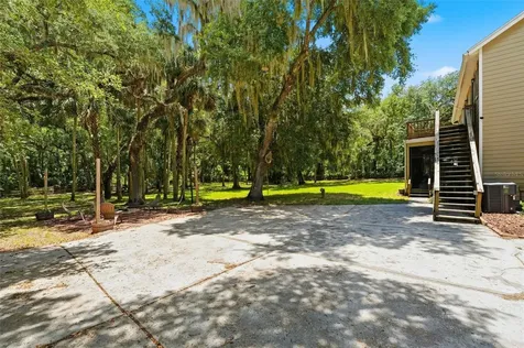 381 N Jungle Road Geneva FL 32732