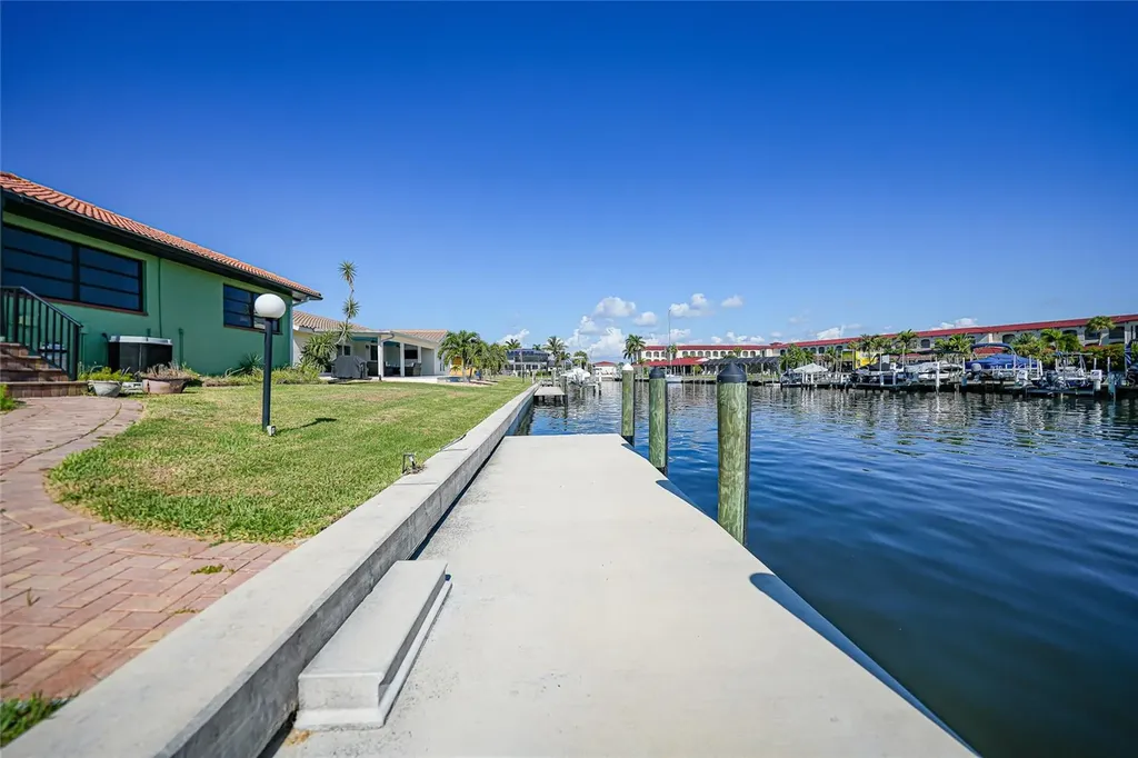 2750 Aqua Court Punta Gorda FL 33950