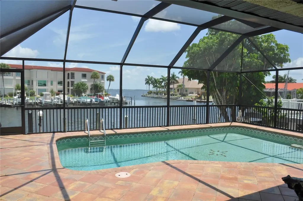 2750 Aqua Court Punta Gorda FL 33950