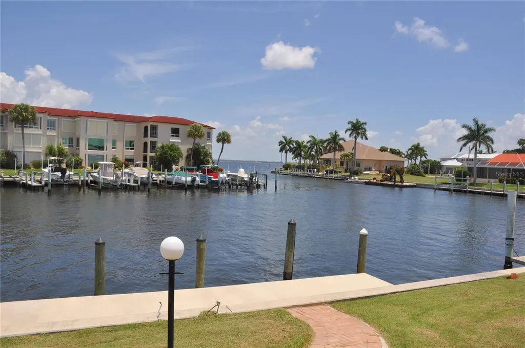 2750 Aqua Court Punta Gorda FL 33950