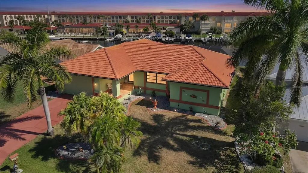 2750 Aqua Court Punta Gorda FL 33950