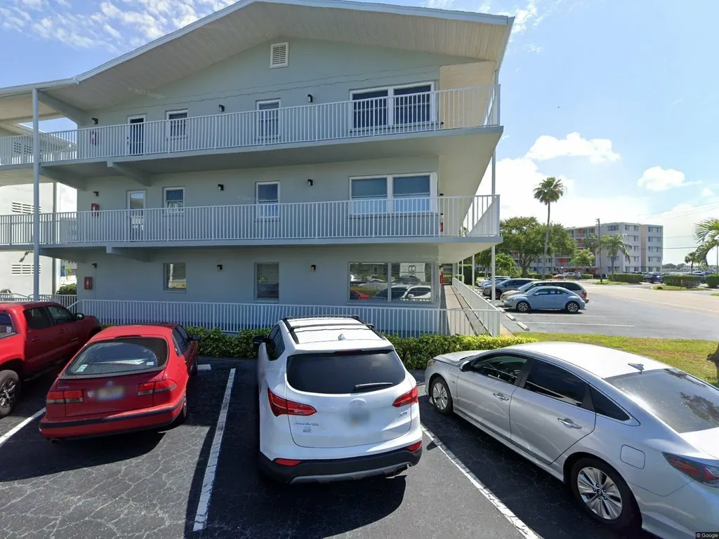 1898 Shore Drive S South Pasadena FL 33707