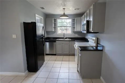 711 Mason Street Brandon FL 33511