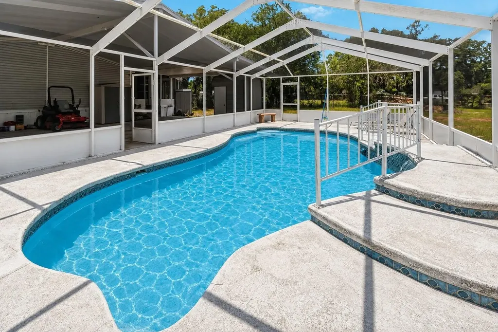 12104 Woodside Drive Riverview FL 33579