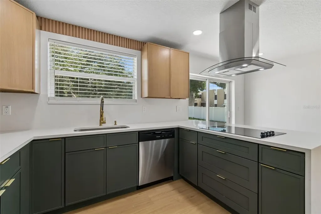 2102 W Ferris Avenue Tampa FL 33603