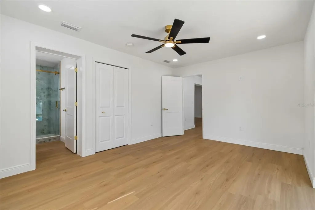 2102 W Ferris Avenue Tampa FL 33603