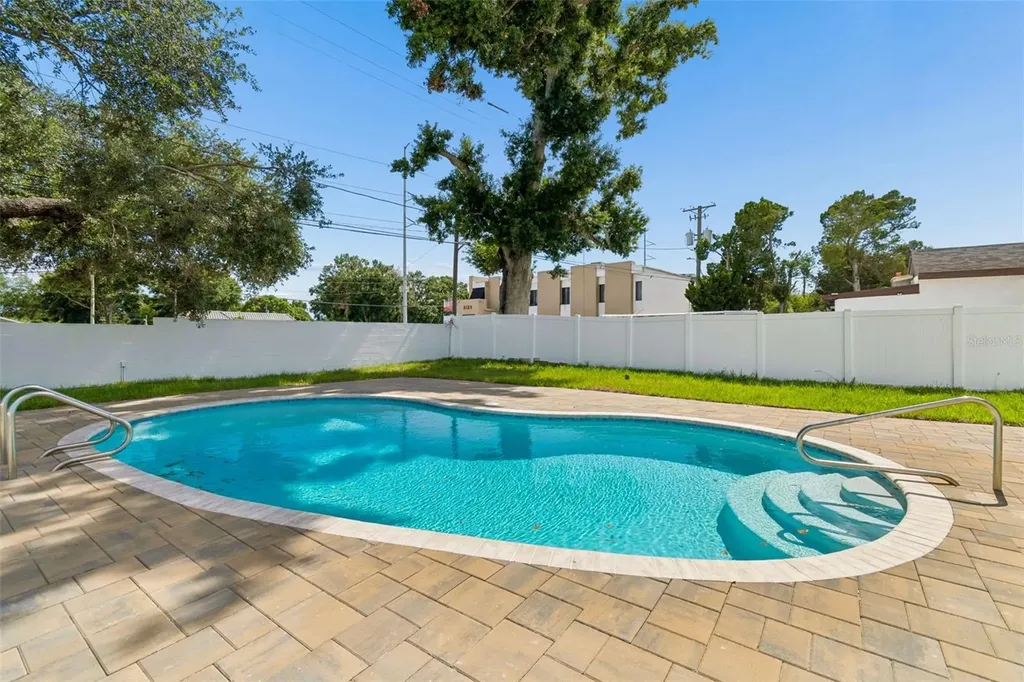 2102 W Ferris Avenue Tampa FL 33603