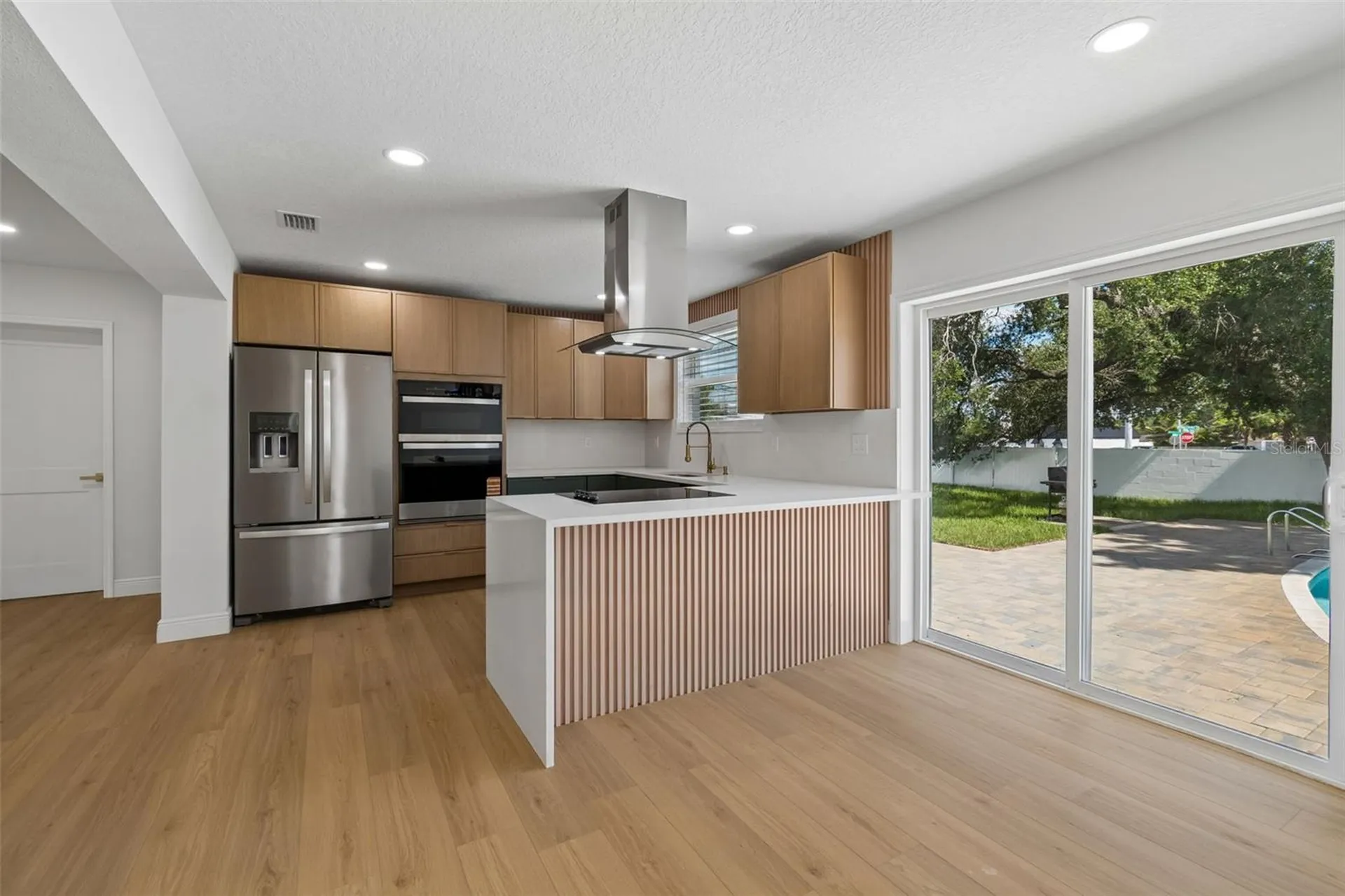 2102 W Ferris Avenue Tampa FL 33603