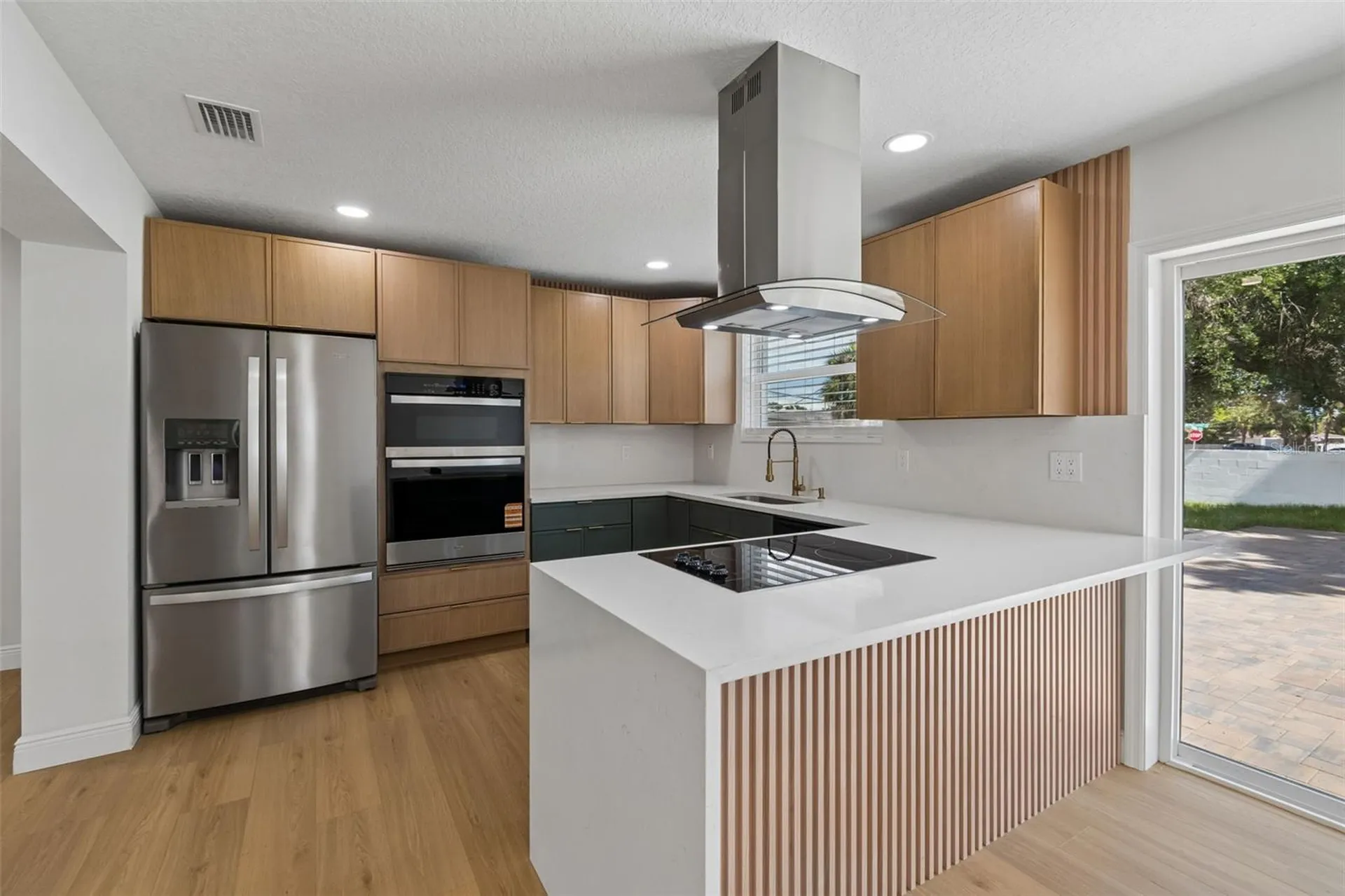2102 W Ferris Avenue Tampa FL 33603