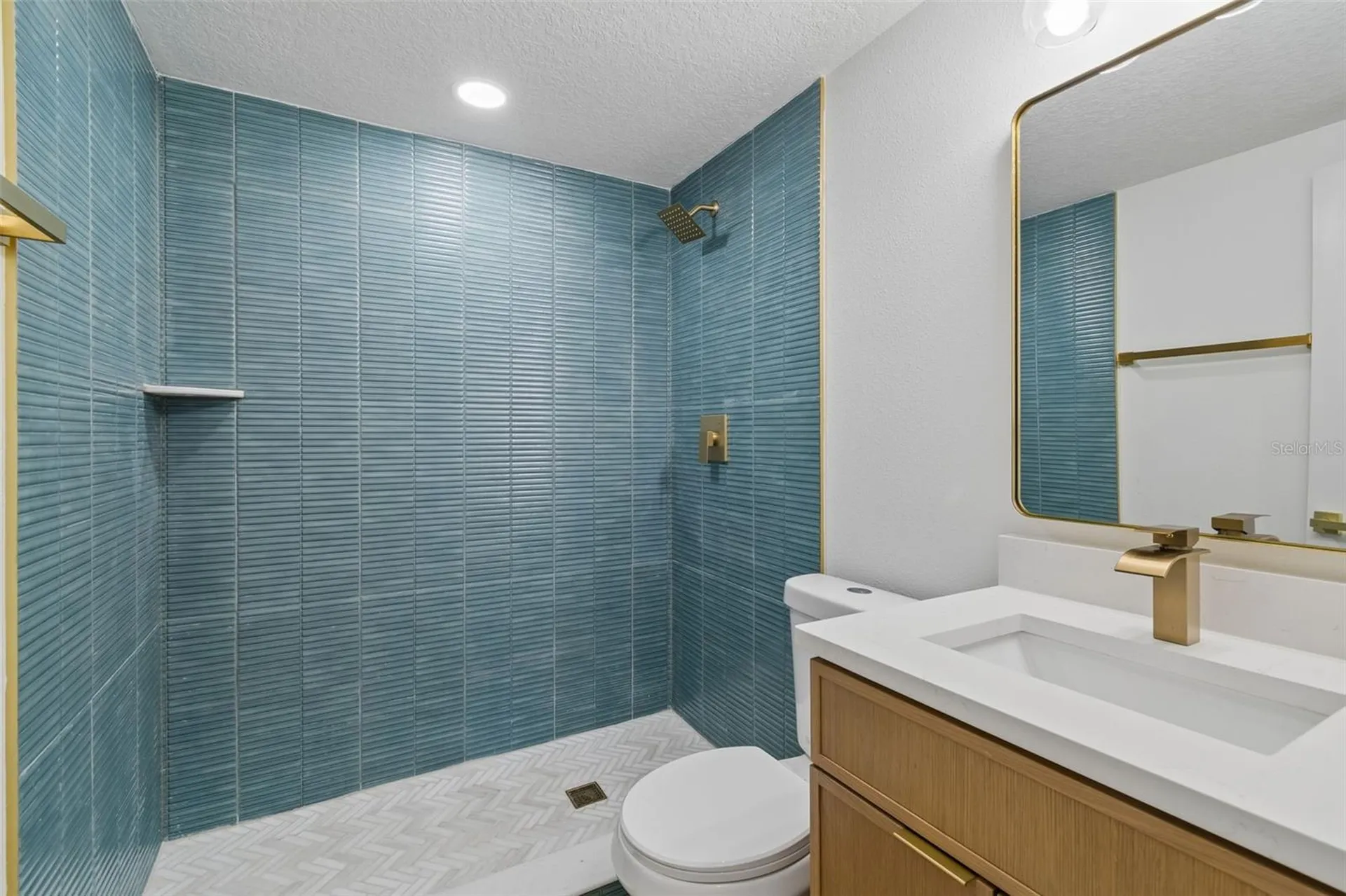 2102 W Ferris Avenue Tampa FL 33603