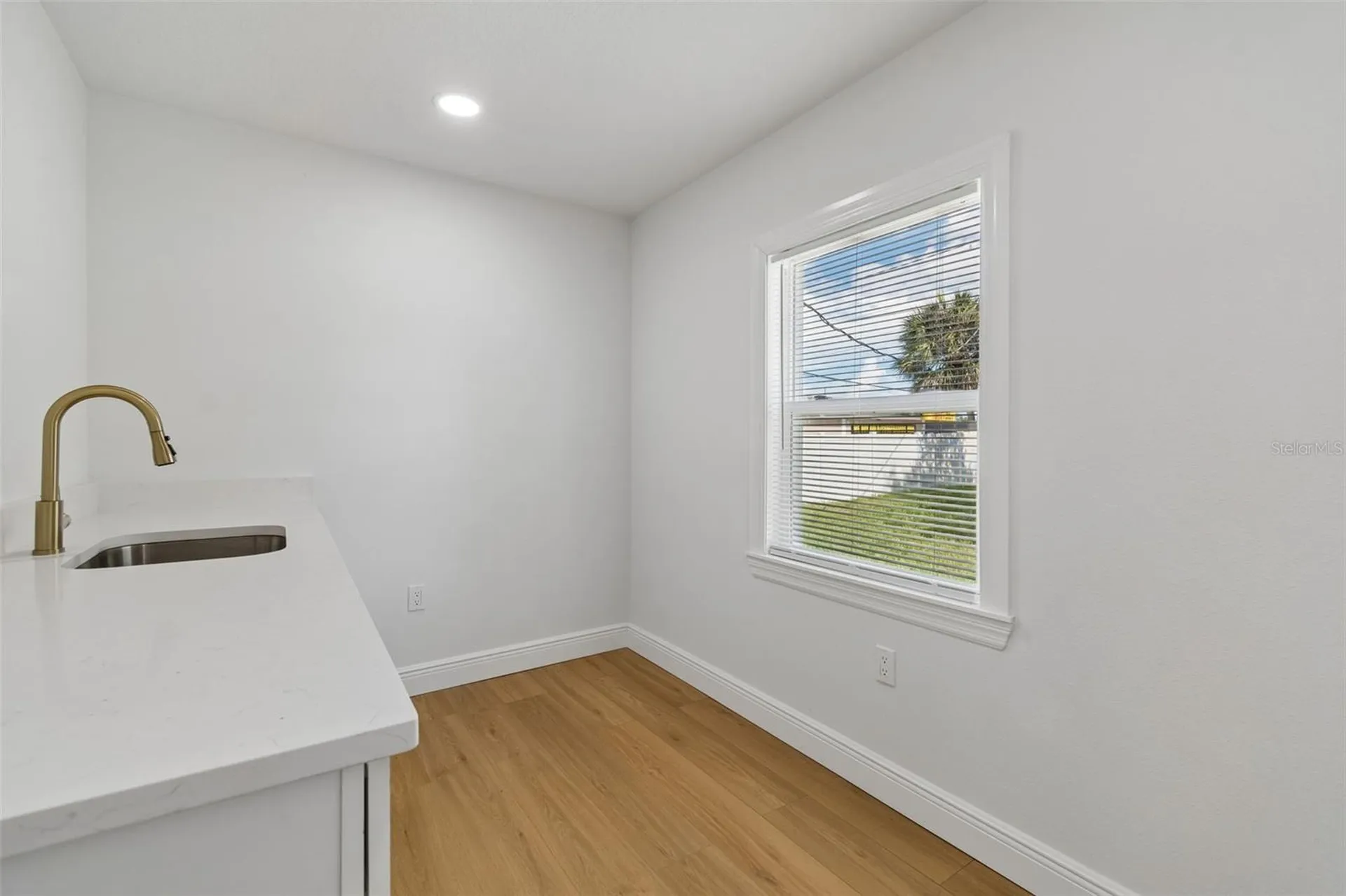 2102 W Ferris Avenue Tampa FL 33603