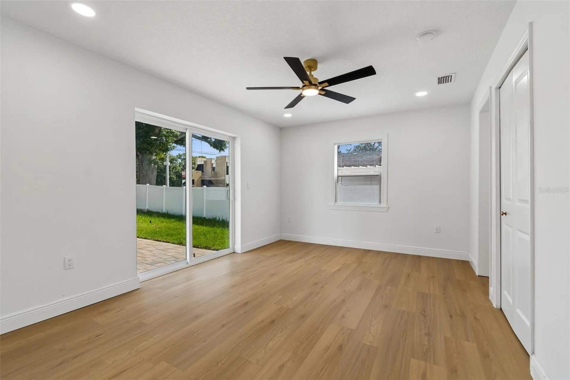 2102 W Ferris Avenue Tampa FL 33603