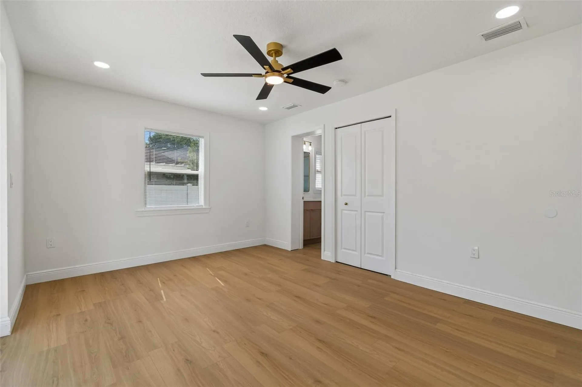 2102 W Ferris Avenue Tampa FL 33603
