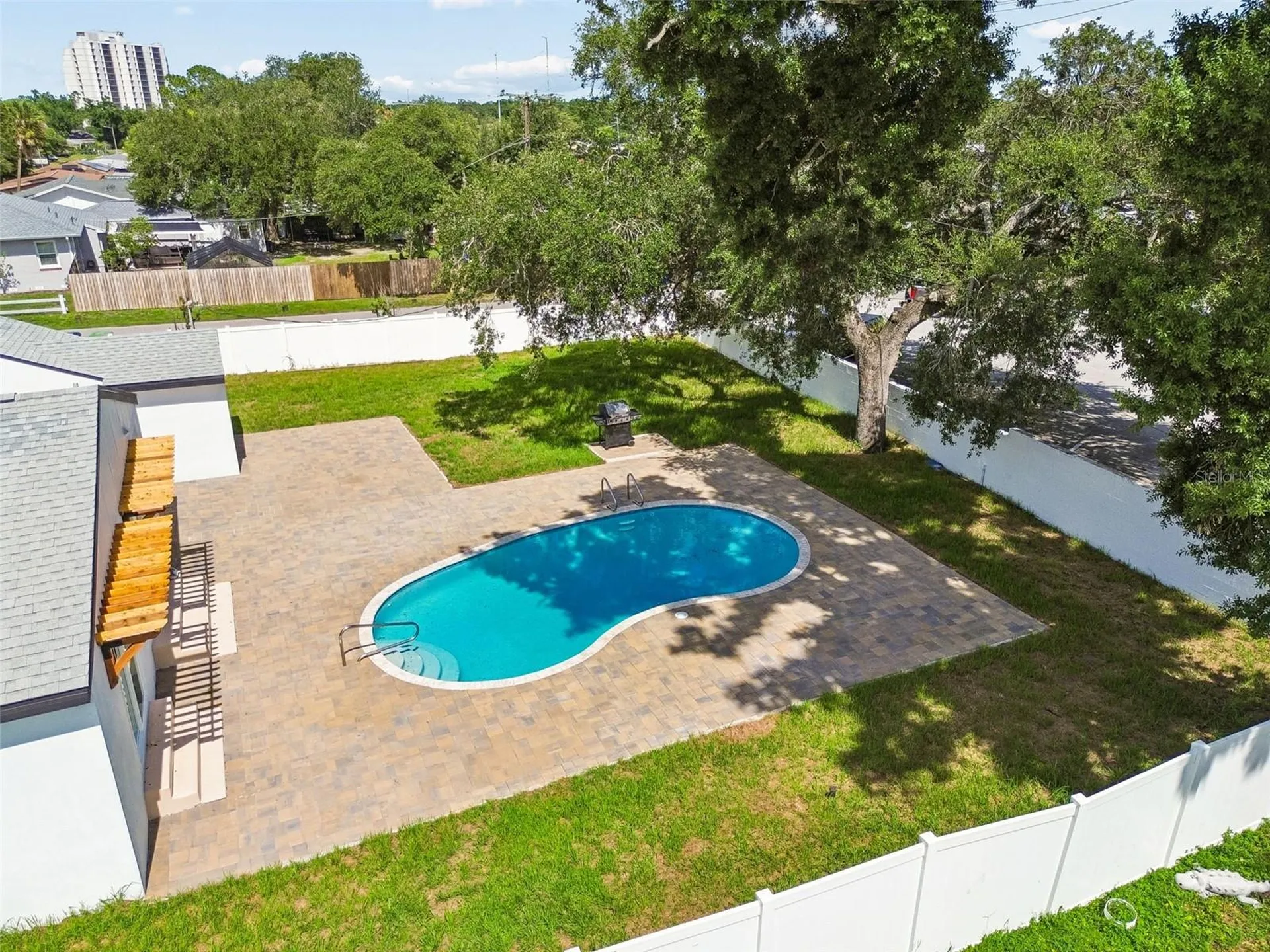 2102 W Ferris Avenue Tampa FL 33603
